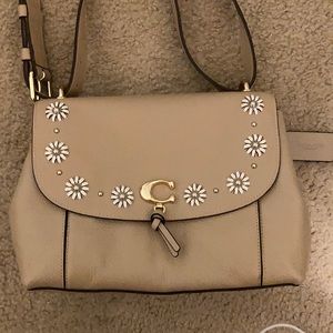 Beautiful authentic coach tan leather handbag / crossbody.